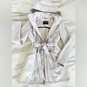 GUESS belted coat with hood, size medium